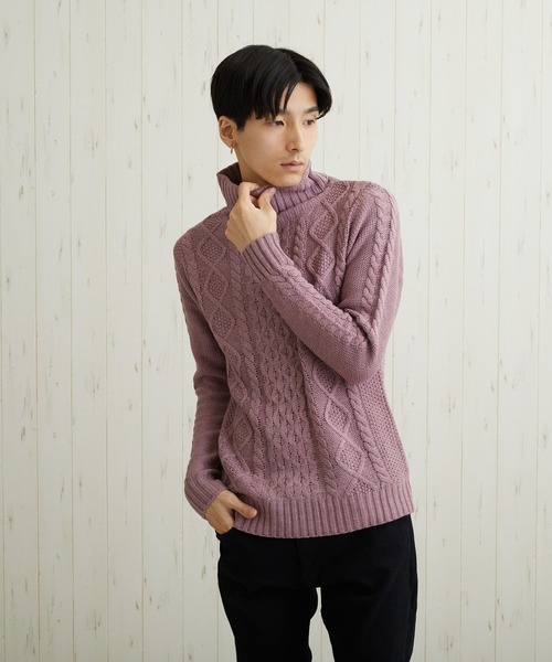 INNOCENT(イノセント)の「『Bling Leads』ケーブルタートルニット(ニット/セーター・レディース・ホワイト系その他/ネイビー/ベージュ/ブラック/ライトパープル/アイボリー/ブラウン/グレー系その他2/ブラック系その他/ブルー系その他/ワイン/ブラック系その他2/グレー系その他/キャメル/ブルー系その他2/グリーン系/ブルー系・LARGE/MEDIUM/X-LARGE)」の1枚目の写真