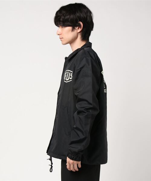 DEUS EX MACHINA ブラックナイロンジャケット 未使用 DEUS EX MACHINA デウスエクスマキナ 東京 コーチ