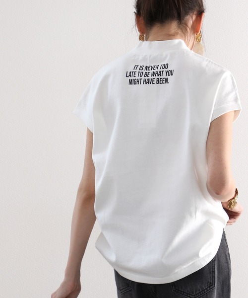 classicalelf（クラシカルエルフ）の「ロゴバックプリント　空紡糸ミドル丈無地モックネックTシャツ(半袖)（Tシャツ/カットソー・レディース・ブラック/ホワイト/ブラウン/ベージュ・LARGE/X-LARGE/MEDIUM）」の15枚目の写真