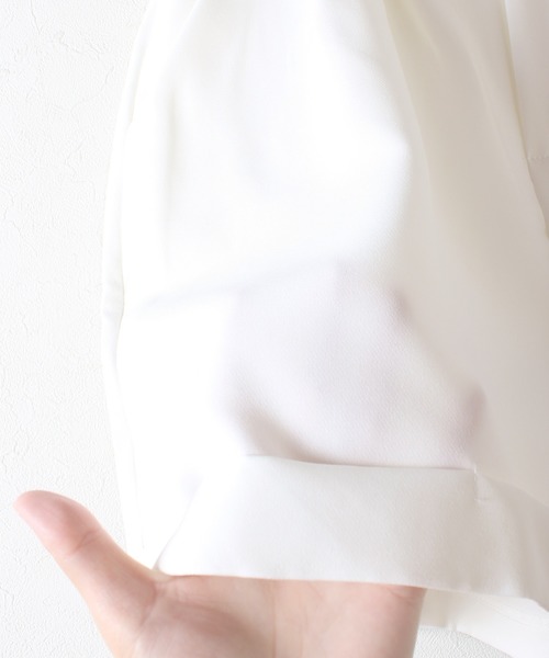 Grandeir(グランディール)の「フロントタック ショートパンツ(その他パンツ・レディース・ホワイト/ブラック/ベージュ・M)」の21枚目の写真