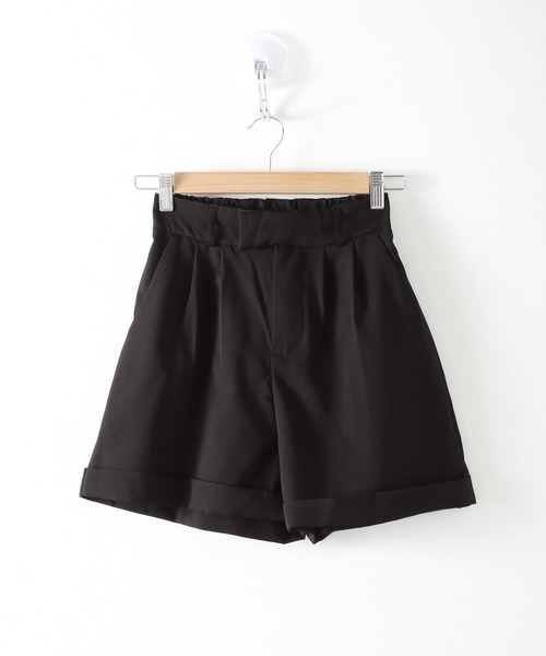 Grandeir(グランディール)の「フロントタック ショートパンツ(その他パンツ・レディース・ホワイト/ブラック/ベージュ・M)」の6枚目の写真