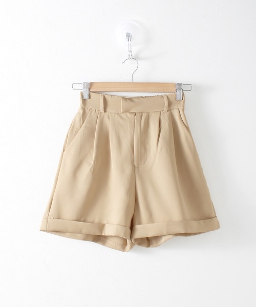 Grandeir(グランディール)の「フロントタック ショートパンツ(その他パンツ・レディース・ホワイト/ブラック/ベージュ・M)」の12枚目の写真