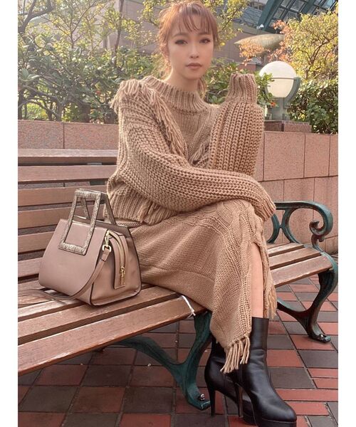 RESEXXY（リゼクシー）の「フリンジケーブルニットトップス【セットアップ着用可能】（ニット/セーター・レディース・ブラック/ベージュ/ブラウン・FREE）」の21枚目の写真