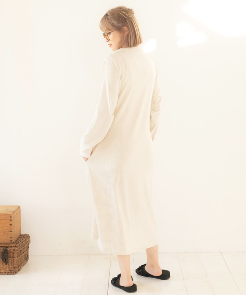 Dita（ディータ）の「ニットコールテンロングワンピースルームウェア パジャマ（ルームワンピース・レディース・ナチュラル/オリーブ/ピンク/ブラック/ブラウン・FREE）」の11枚目の写真