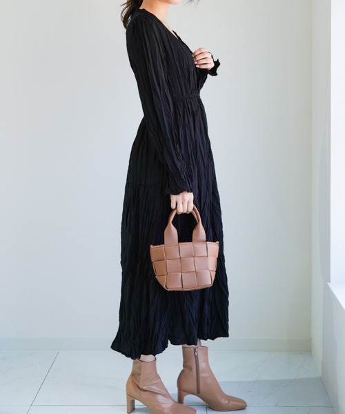 yuue' ( wear )(ユーイ)の「2way 編み込みフェイクレザーバッグ(ハンドバッグ・レディース・ブラック/オフホワイト/グリーン/ライトブラウン・FREE)」の15枚目の写真