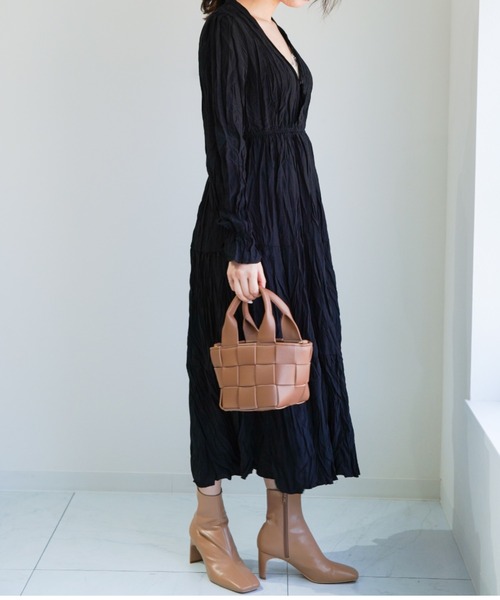 yuue' ( wear )(ユーイ)の「2way 編み込みフェイクレザーバッグ(ハンドバッグ・レディース・ブラック/オフホワイト/グリーン/ライトブラウン・FREE)」の17枚目の写真