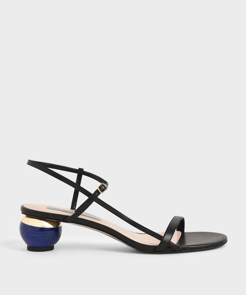 CHARLES & KEITH(チャールズ & キース)の「スカルプチャーヒール アンクルストラップサンダル / Sculptural Heel Ankle Strap Sandals(サンダル・レディース・ブラック/オフホワイト/ゴールド/グリーン・22.5cm/23cm/23.5cm/24.5cm/25cm/25.5cm)」の1枚目の写真