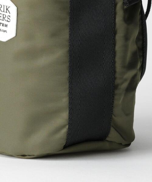 FREDRIK PACKERS（フレドリックパッカーズ）の「[ 別注 ][ フレドリック パッカーズ ] FREDRIK PACKERS SC ミニ 巾着 ショルダーバッグ（ショルダーバッグ・レディース・ブラック/ホワイト/モカ・FREE）」の8枚目の写真