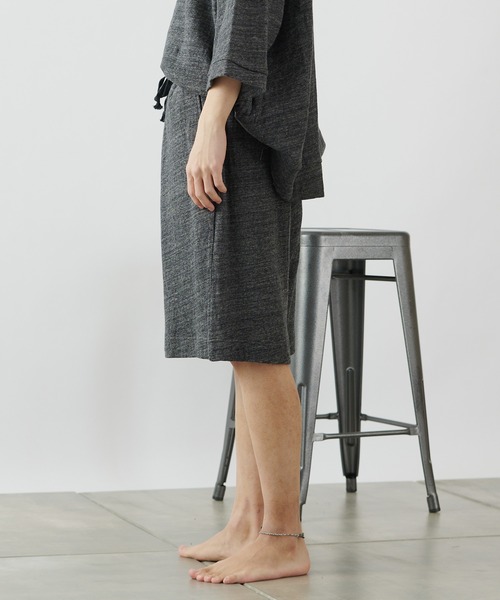 COLONY 2139（コロニートゥーワンスリーナイン）の「【MEN'S】粗挽き接結ショートパンツ/ルームウェア (セットアップ可)（ルームウェア/パジャマ・メンズ・チャコールグレー/グレー・MEDIUM/LARGE）」の7枚目の写真