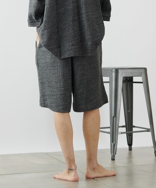 COLONY 2139（コロニートゥーワンスリーナイン）の「【MEN'S】粗挽き接結ショートパンツ/ルームウェア (セットアップ可)（ルームウェア/パジャマ・メンズ・チャコールグレー/グレー・MEDIUM/LARGE）」の19枚目の写真