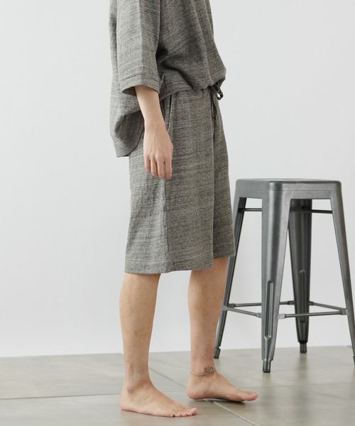 COLONY 2139（コロニートゥーワンスリーナイン）の「【MEN'S】粗挽き接結ショートパンツ/ルームウェア (セットアップ可)（ルームウェア/パジャマ・メンズ・チャコールグレー/グレー・MEDIUM/LARGE）」の8枚目の写真