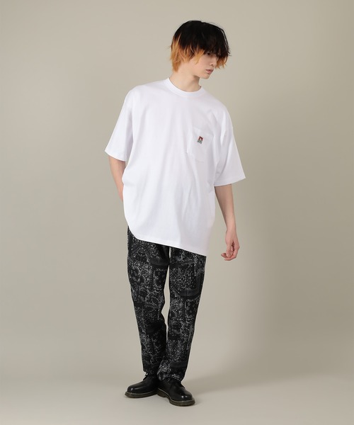SlashDate(スラッシュデイト)の「【BENDAVIS/ベンデイビス】ゴリラロゴ付きポケット半袖ビッグTシャツ(Tシャツ/カットソー・メンズ・グレイッシュブルー/ホワイト/ダークブラウン/ブラック・M/L)」の5枚目の写真