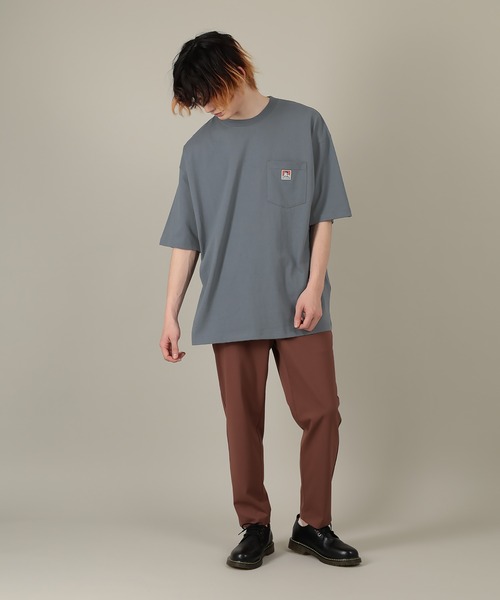 SlashDate(スラッシュデイト)の「【BENDAVIS/ベンデイビス】ゴリラロゴ付きポケット半袖ビッグTシャツ(Tシャツ/カットソー・メンズ・グレイッシュブルー/ホワイト/ダークブラウン/ブラック・M/L)」の7枚目の写真
