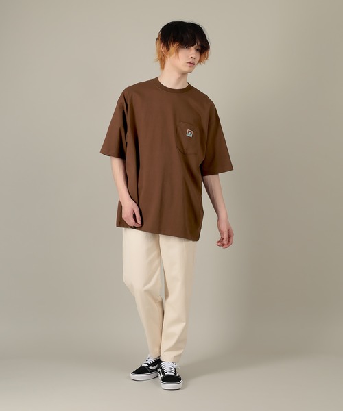 SlashDate(スラッシュデイト)の「【BENDAVIS/ベンデイビス】ゴリラロゴ付きポケット半袖ビッグTシャツ(Tシャツ/カットソー・メンズ・グレイッシュブルー/ホワイト/ダークブラウン/ブラック・M/L)」の8枚目の写真