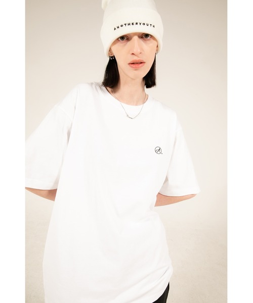 ANOTHERYOUTH（アナザーユース）の「【ANOTHERYOUTH/アナザーユース】bar pendant necklace/バーペンダントネックレス ロゴネックレス（ネックレス・メンズ・シルバー・ONE SIZE）」の8枚目の写真