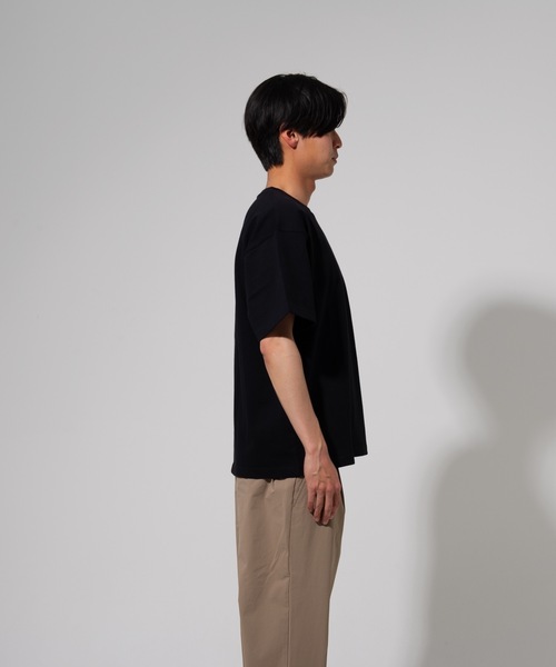 Blue Standard (ブルースタンダード)の「【BLUE STANDARD】オーガニックコットン 無地 ビッグシルエットTシャツ(Tシャツ/カットソー・メンズ・ホワイト/オリーブ/ベージュ/ブラック/ブルー・X-LARGE/LARGE/MEDIUM)」の14枚目の写真