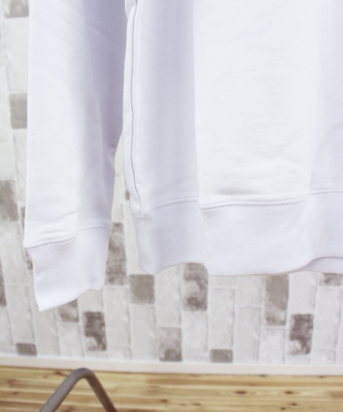 DIESEL(ディーゼル)の「ロゴ胸プリント バックプリント スウェットトレーナー「SWEATIDSLT-WILLY」(スウェット・メンズ・ブラック/ホワイト・XXL/L/M/S/XL)」の6枚目の写真