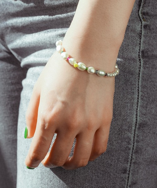 GOLDY(ゴールディ)の「プレイフル ウォーターパール ブレスレット(ブレスレット・レディース・その他1/その他2/その他3/その他4・FREE)」の6枚目の写真