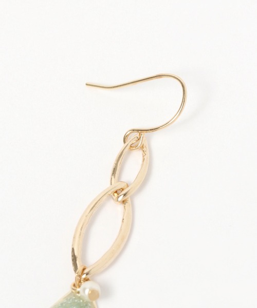 LAKOLE（ラコレ）の「チェーンエポドロップピアス / 948495（ピアス（両耳用）・レディース・ピンク/ライトグリーン・FREE）」の3枚目の写真