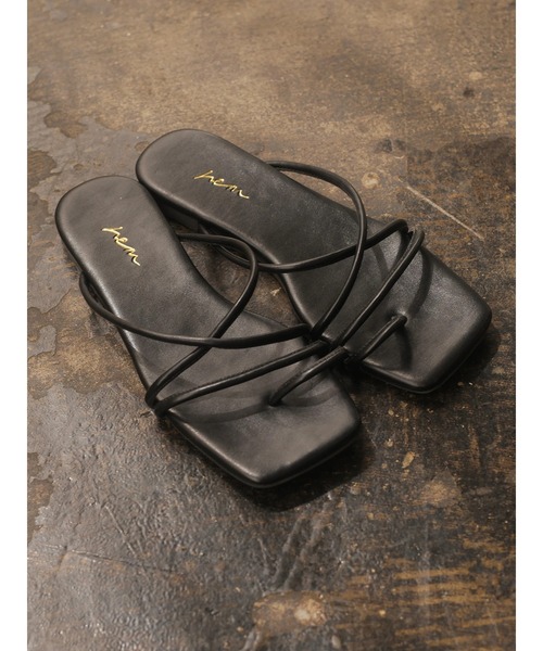 rem closet（レムクローゼット）の「ラインストラップサンダル（サンダル・レディース・ブラック/モカ/ベージュ・X-SMALL/SMALL）」の2枚目の写真