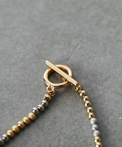 ear PAPILLONNER（イアパピヨネ）の「ビーズ×パールネックレス（ネックレス・レディース・ホワイト・FREE）」の5枚目の写真