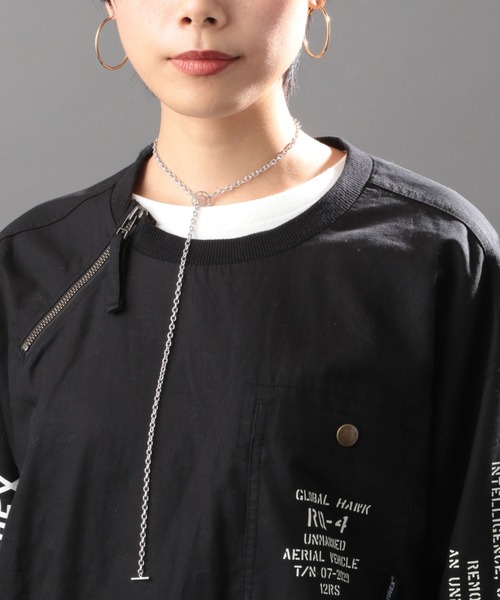 AVIREX（アヴィレックス）の「プリントジッププルオーバー/ PRINT ZIP PULLOVER（シャツ/ブラウス・レディース・ブラック/オリーブ・FREE）」の7枚目の写真