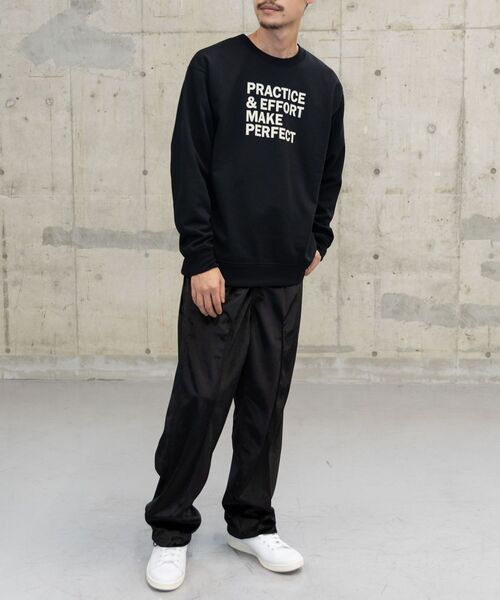 SHIPS（シップス）の「【WEB限定】SHIPS: 吸水速乾・UVケア Drymix（R) プリント クルーネック スウェット (トレーナー)（スウェット・メンズ・ブラック/グレー/ライトグレー・SMALL/MEDIUM/LARGE/X-LARGE）」の9枚目の写真