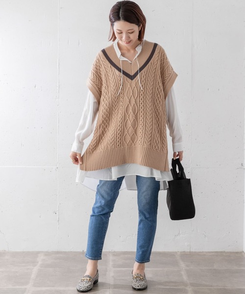 URBAN RESEARCH Sonny Label(アーバンリサーチサニーレーベル)の「ケーブルチルデンベスト(ニット/セーター・レディース・オフホワイト/ベージュ・FREE)」の8枚目の写真