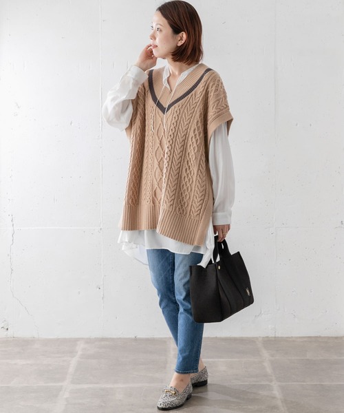 URBAN RESEARCH Sonny Label(アーバンリサーチサニーレーベル)の「ケーブルチルデンベスト(ニット/セーター・レディース・オフホワイト/ベージュ・FREE)」の4枚目の写真