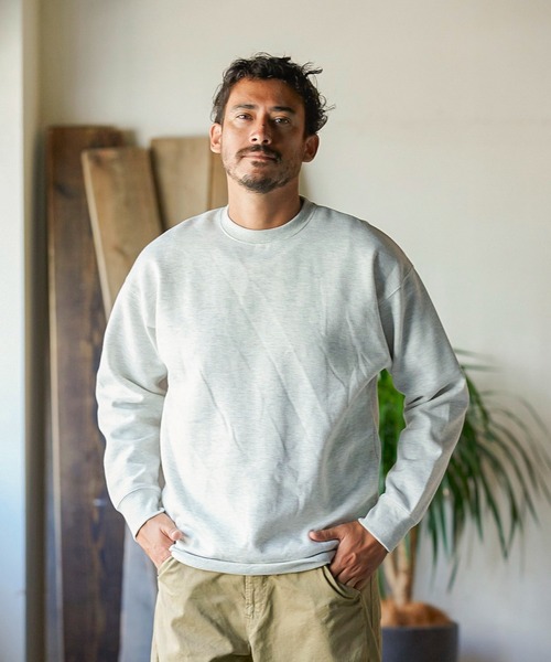 UNIVERSAL OVERALL(ユニバーサルオーバーオール)の「UNIVERSAL OVERALL SWEAT SHIRT (ユニバーサルオーバーオール スウェットシャツ)(3colors)(Men's)(U2133228)(スウェット・メンズ・ダークグリーン/ブラウン/オートミール・M/L/XL)」の2枚目の写真