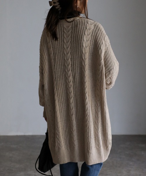 sakishimatokyo（サキシマトーキョー）の「ケーブルニットBIGカーディガン（カーディガン/ボレロ・レディース・ベージュ/グレー・FREE）」の7枚目の写真