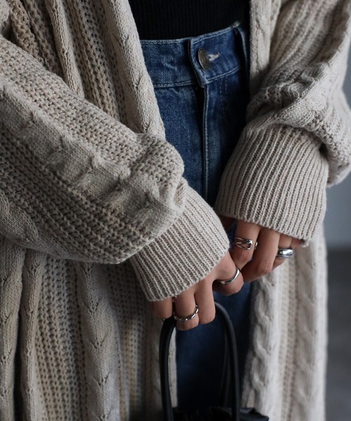 sakishimatokyo（サキシマトーキョー）の「ケーブルニットBIGカーディガン（カーディガン/ボレロ・レディース・ベージュ/グレー・FREE）」の15枚目の写真