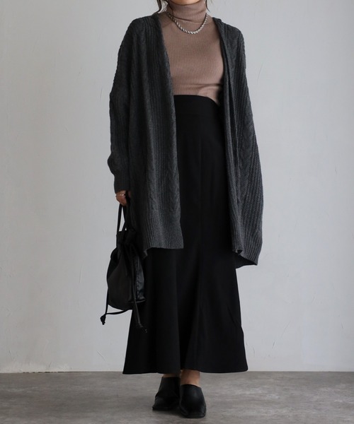 sakishimatokyo（サキシマトーキョー）の「ケーブルニットBIGカーディガン（カーディガン/ボレロ・レディース・ベージュ/グレー・FREE）」の16枚目の写真