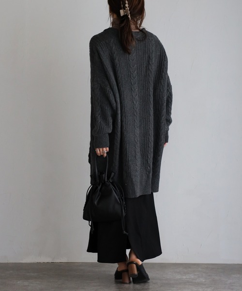 sakishimatokyo（サキシマトーキョー）の「ケーブルニットBIGカーディガン（カーディガン/ボレロ・レディース・ベージュ/グレー・FREE）」の18枚目の写真