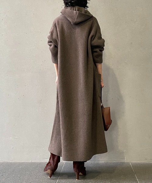 1er Arrondissement（プルミエアロンディスモン）の「ソフトラムウールフォルムカーディガン（カーディガン/ボレロ・レディース・ブラック/ブラウン・FREE）」の4枚目の写真