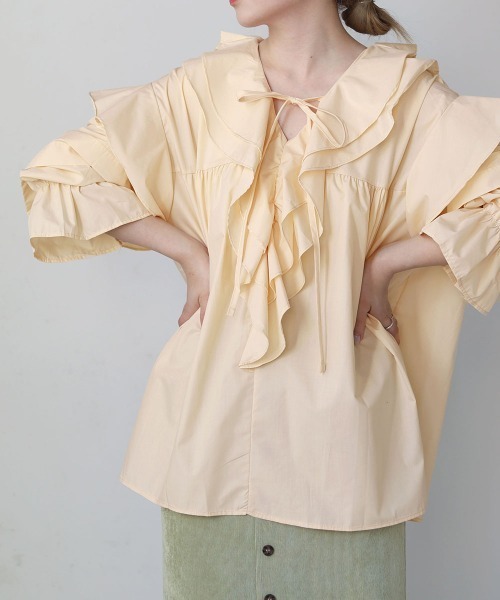 Bab（バブ）の「ボリュームフリルブラウス（シャツ/ブラウス・レディース・ブラック/ベージュ/ライトグリーン・M）」の3枚目の写真