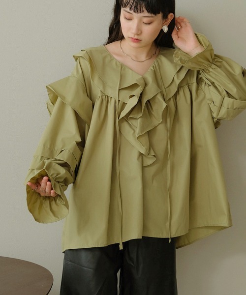 Bab（バブ）の「ボリュームフリルブラウス（シャツ/ブラウス・レディース・ブラック/ベージュ/ライトグリーン・M）」の11枚目の写真