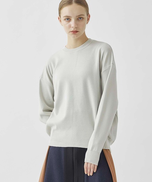 A + TOKYO(エープラストウキョウ)の「クルーネックコクーンニット(ニット/セーター・レディース・ライトブルーグレー/ベージュ/オフホワイト・FREE)」の2枚目の写真