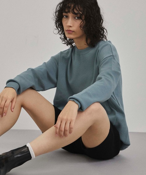 A + TOKYO(エープラストウキョウ)の「クルーネックコクーンニット(ニット/セーター・レディース・ライトブルーグレー/ベージュ/オフホワイト・FREE)」の6枚目の写真