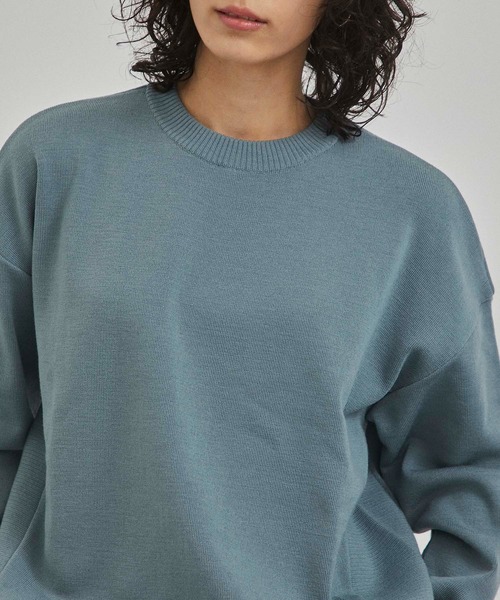 A + TOKYO(エープラストウキョウ)の「クルーネックコクーンニット(ニット/セーター・レディース・ライトブルーグレー/ベージュ/オフホワイト・FREE)」の10枚目の写真