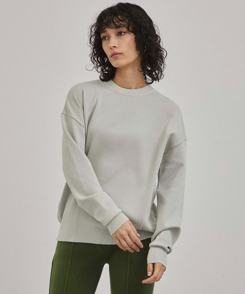 A + TOKYO(エープラストウキョウ)の「クルーネックコクーンニット(ニット/セーター・レディース・ライトブルーグレー/ベージュ/オフホワイト・FREE)」の17枚目の写真