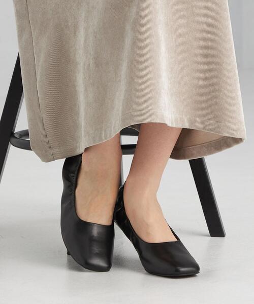 green label relaxing（グリーンレーベルリラクシング）の「PATTO スクエア フラット シューズ（その他シューズ・レディース・ブラウン/ネイビー/ブラック・XL/S/M/L）」の2枚目の写真