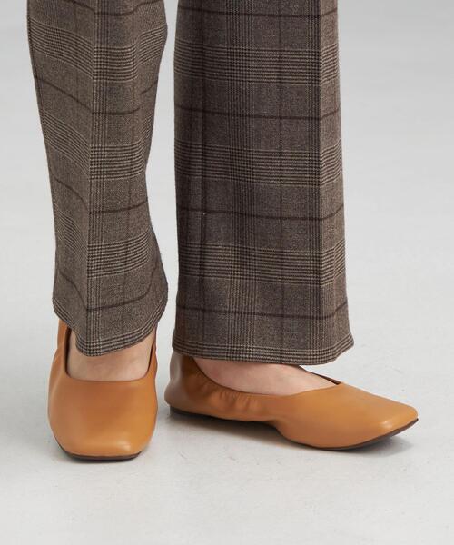 green label relaxing（グリーンレーベルリラクシング）の「PATTO スクエア フラット シューズ（その他シューズ・レディース・ブラウン/ネイビー/ブラック・XL/S/M/L）」の10枚目の写真