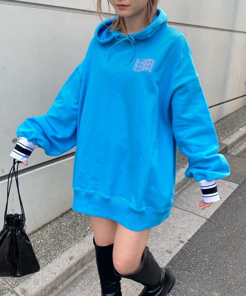 WHO'S WHO gallery(フーズフーギャラリー)の「【SLOPPY/スロッピー】ラインリブパーカ(パーカー・レディース・サックスブルー/ピンク/ブラック/トップグレー/ネイビー・FREE)」の4枚目の写真