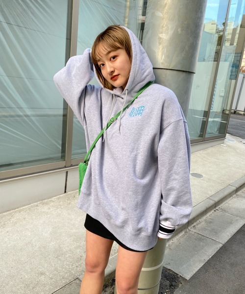 【WHO'S WHO gallery】フード付きスウェット セール】《ZOZO限定》COOPER FACTビリヤードラグランスウェット