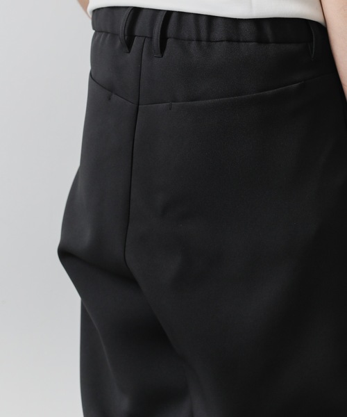 ATTACHMENT（アタッチメント）の「PEトリプルクロス サイドプリーツ ワイドテーパードパンツ / PE TRIPLE CLOTH  SIDE PLEATED WIDE TAPERED PANTS（スラックス・メンズ・ブラック/オフホワイト・1/2/3）」の20枚目の写真