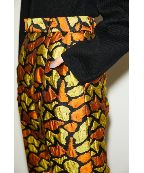 THROW by SLY（スローバイスライ）の「THROW GIRAFFE JACQARD TAPERED PT ジラフ ジャガード テーパード パンツ（スラックス・レディース・イエロー系その他/グリーン系その他2・1/0）」の17枚目の写真