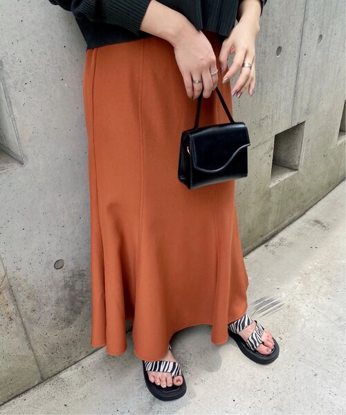 RAY CASSIN（レイカズン）の「ダブルクロスマーメイドスカート セットアップ可（スカート・レディース・ライトカーキ/キナリ/オレンジ/ブラック系・FREE）」の12枚目の写真