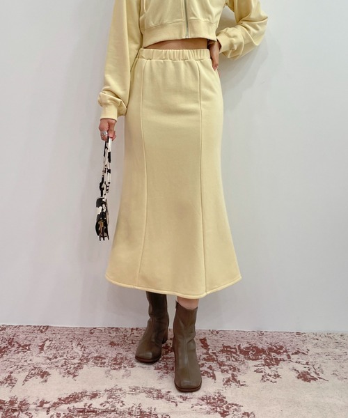 EPIMI E'PIMMY（エピミエピミー）の「〈Set upにも〉マーメイドラインスウェットスカート（スカート・レディース・ブラック/オートミール/杢グレー/クリーム・MEDIUM）」の3枚目の写真