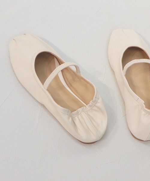 alala(アララ)の「メリージェーンバレエ(バレエシューズ・レディース・アイボリー/ブラック/ピンクゴールド/レオパード/シルバー・S/M/L/LL)」の19枚目の写真